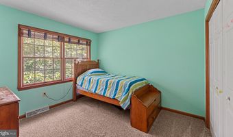 5 WATERWHEEL Cir, Dover, DE 19901