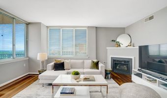 851 N GLEBE Rd 1911, Arlington, VA 22203
