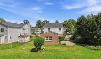 934 N LONGFELLOW St, Arlington, VA 22205