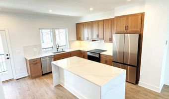 33 LOWER SERVICE Ct NW, Washington, DC 20001