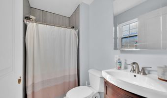 1521 Neptune Ave, Beachwood, NJ 08722