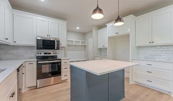 41 Fleetwood Dr, Bella Vista, AR 72714
