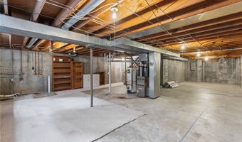 6029 Terri Lynn Dr, Affton, MO 63123
