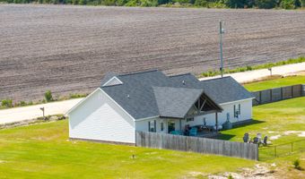 404 Zoarbella Dr, Baxley, GA 31513