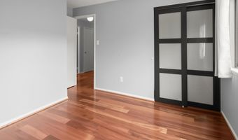 6356 11TH Rd N, Arlington, VA 22205