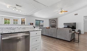 222 Kerry Ave, Alamogordo, NM 88310