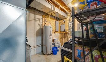 5120 Country Hills Dr, Aurora, IN 47001