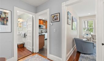 13 Atlantic St, Newport, RI 02840