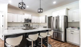 122 Hollister Dr, Albany, GA 31721