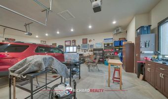 82 Big Creek Dr, Cody, WY 82414