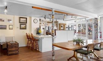 3 Carroll Ave, Newport, RI 02840