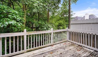 39 W Aspen Way, Aberdeen, NJ 07747