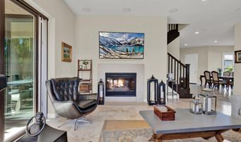 7116 Sitio Caliente, Carlsbad, CA 92009
