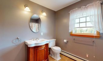 8 Fahi Pond Rd, Anson, ME 04958