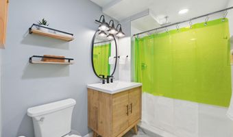 5902 WILSON Ln, Bethesda, MD 20817