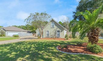 108 Oaks Blvd, Bay St. Louis, MS 39520