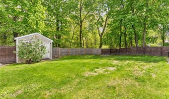 65 Redland Ave, East Providence, RI 02916