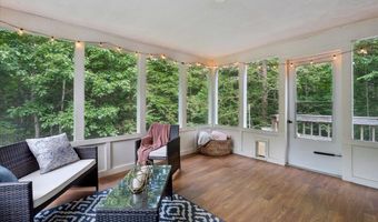 21 Nathaniel Dr, Amherst, NH 03031