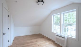 57 Callender Ave, Newport, RI 02840