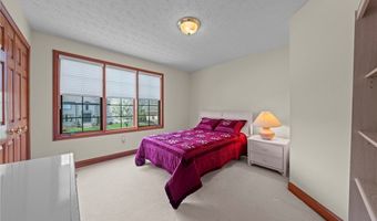 275 Camden Ln, Aurora, OH 44202