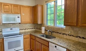 426 Eyam Hall Ln 426, Apex, NC 27502