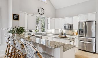 36 Hawthorne Rd, Bluffton, SC 29910