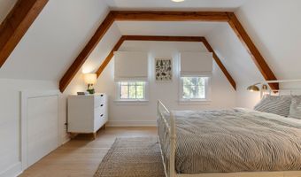 8 Twixt Rd, Cornwall, CT 06753