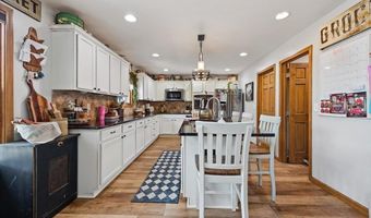 6658 N Memering Rd, Bicknell, IN 47512