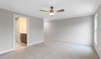 30 Essex Woods Ln B, Amherst, NY 14228