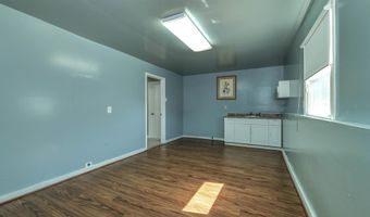 673 N Dover Ave, Atlantic City, NJ 08401