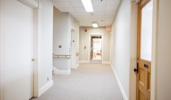 74 Hammond St 3, Bangor, ME 04401