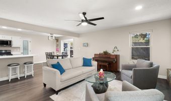 5208 Russell Dr NW, Albuquerque, NM 87114