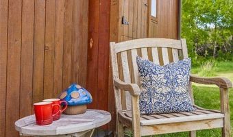 761 Sunny Bear Rd, Bozeman, MT 59715