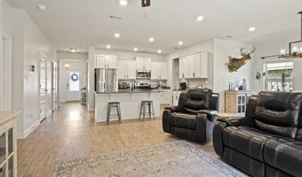 5367 Overland Dr, Biloxi, MS 39532
