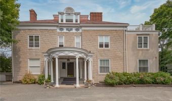 90 Rhode Island Ave 2, Newport, RI 02840