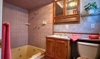 209 E 2nd St, Alturas, CA 96101