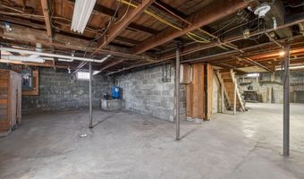 8275 MERTZTOWN Rd, Alburtis, PA 18011