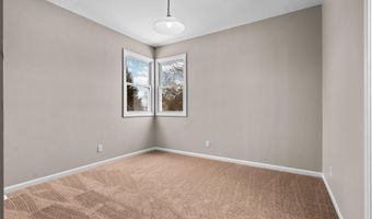 5971 Creekview Ct, Ann Arbor, MI 48108