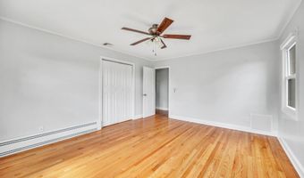 27 Skyline Dr, Brookfield, CT 06804
