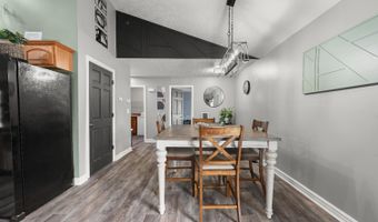 110 Farrar Dr, Aurora, IN 47001