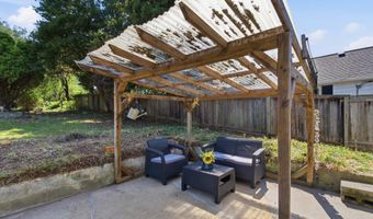 3141 CLAYBORNE Ave, Alexandria, VA 22306