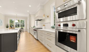 10700 ALLOWAY Dr, Potomac, MD 20854