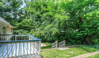501 Clayworth Dr, Ballwin, MO 63011