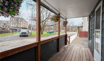 29 York St, Angola, NY 14006
