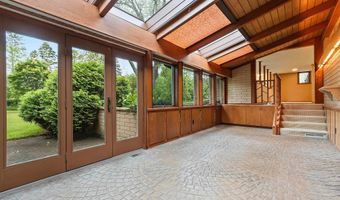 5531 LONG Ct, Appleton, WI 54914