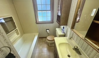 382 Quinn St, Naugatuck, CT 06770