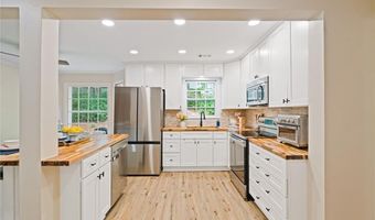 3681 Frederica Rd, Berkeley Lake, GA 30096