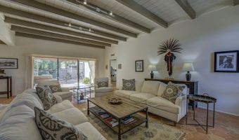 1049 N BOULDER Dr, Carefree, AZ 85377