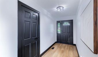2634 Dennis Dr, Alton, IL 62002
