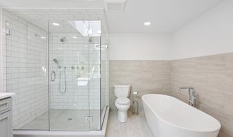 8 Fairview Ln, Wilton, CT 06897